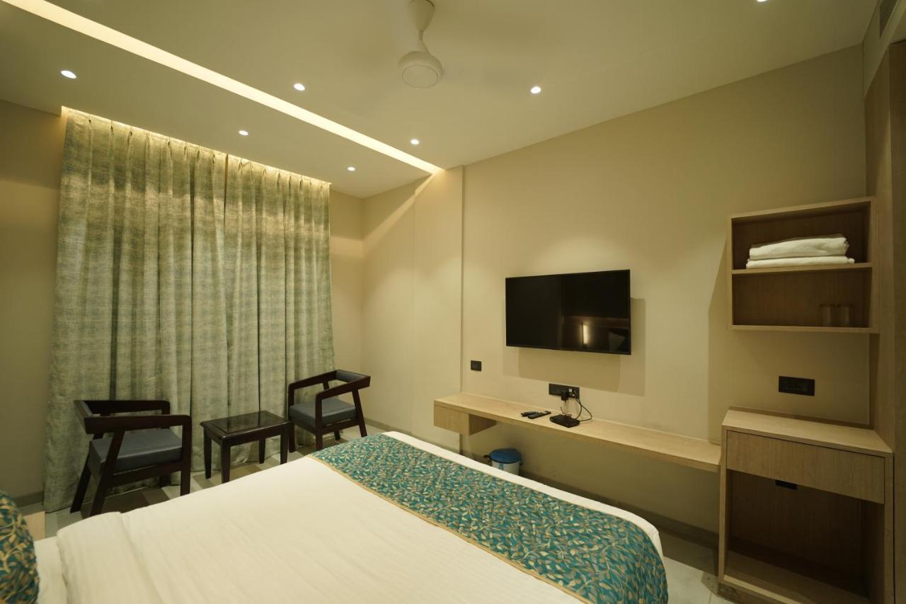 Hotel Laksh Rāipur Esterno foto