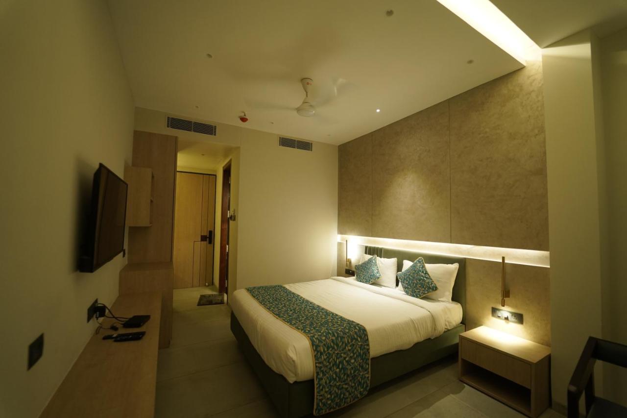 Hotel Laksh Rāipur Esterno foto