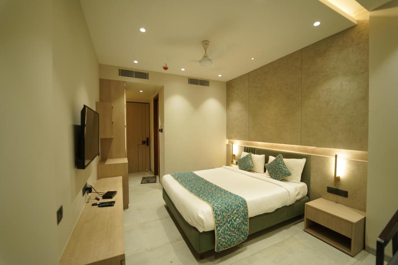 Hotel Laksh Rāipur Esterno foto
